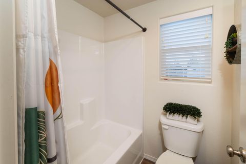 Tiny photo for 16614 Landing Court, La Pine, OR 97739 (MLS # 220220124)