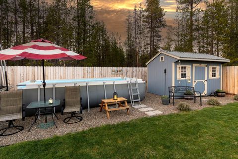 Tiny photo for 16614 Landing Court, La Pine, OR 97739 (MLS # 220220124)