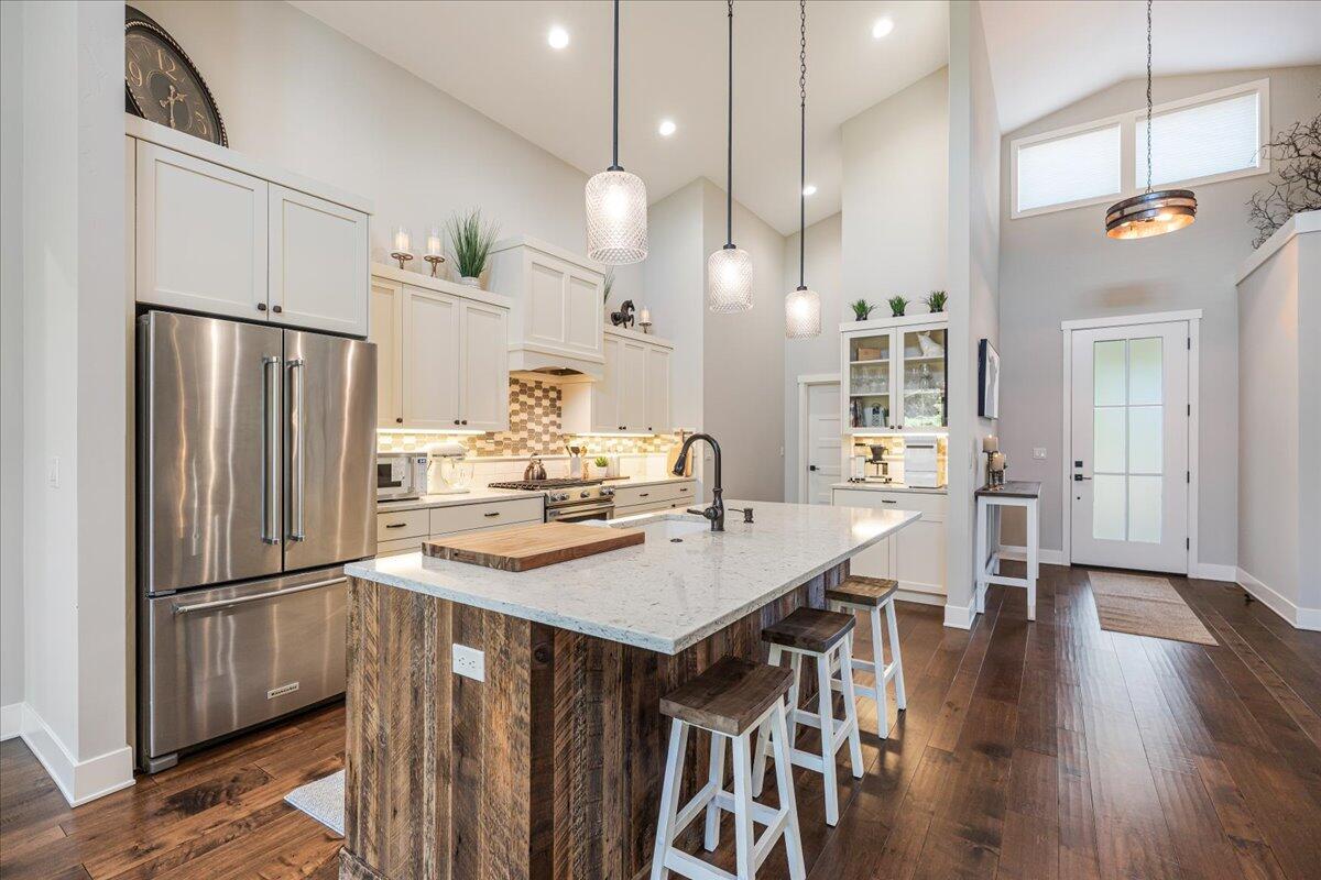 Forked Horn Butte - Residential