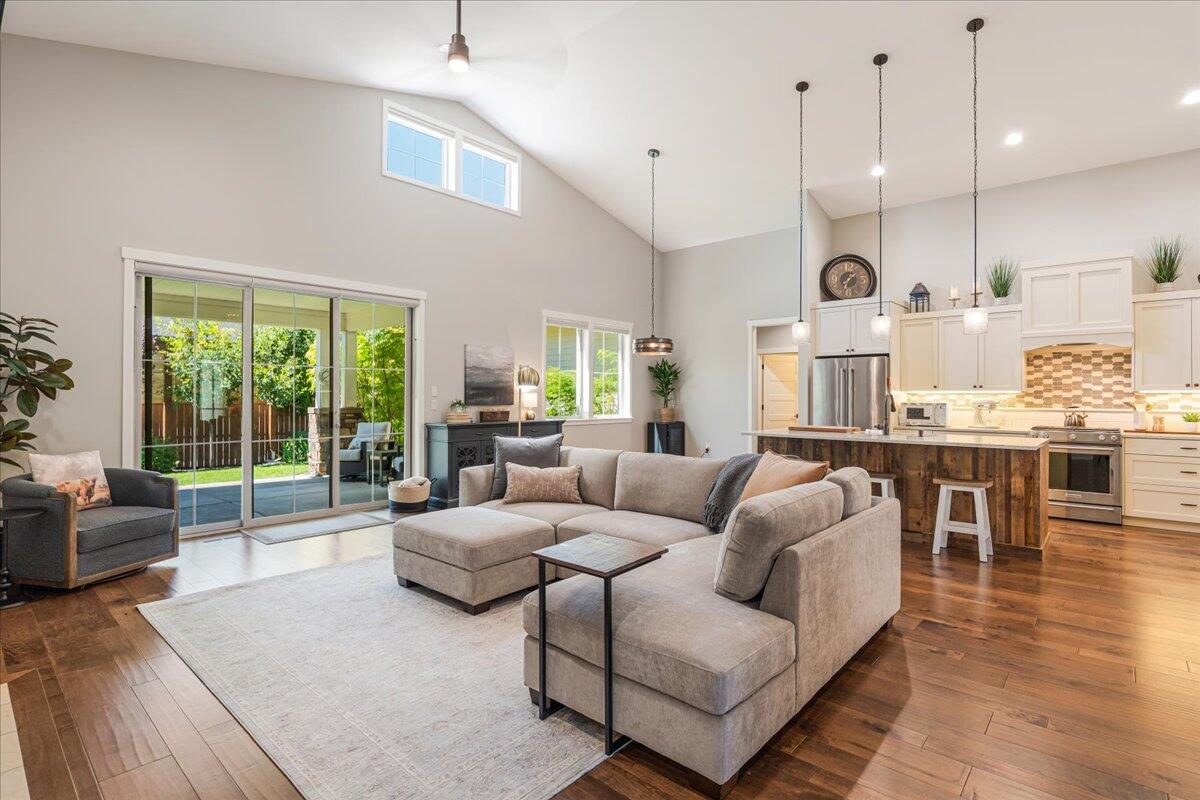 Forked Horn Butte - Residential