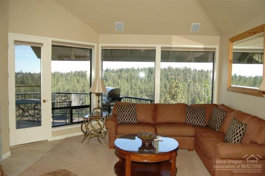 Beautifully remodeled River Ridge condominium at Mt Bachelor Village overlooking the Deschutes River. Enjoy 10 rotating weeks with all of the amenities that Mt Bachelor Village Resort has to offer. There is a pool, tennis courts, play area, access to the river trail and a 10 week membership to the Athletic Club of Bend. Mt Bachelor Village is close to downtown Bend, the Old Mill District and on the way to Mt Bachelor. Sunday - Sunday Calendar. No pet policy.