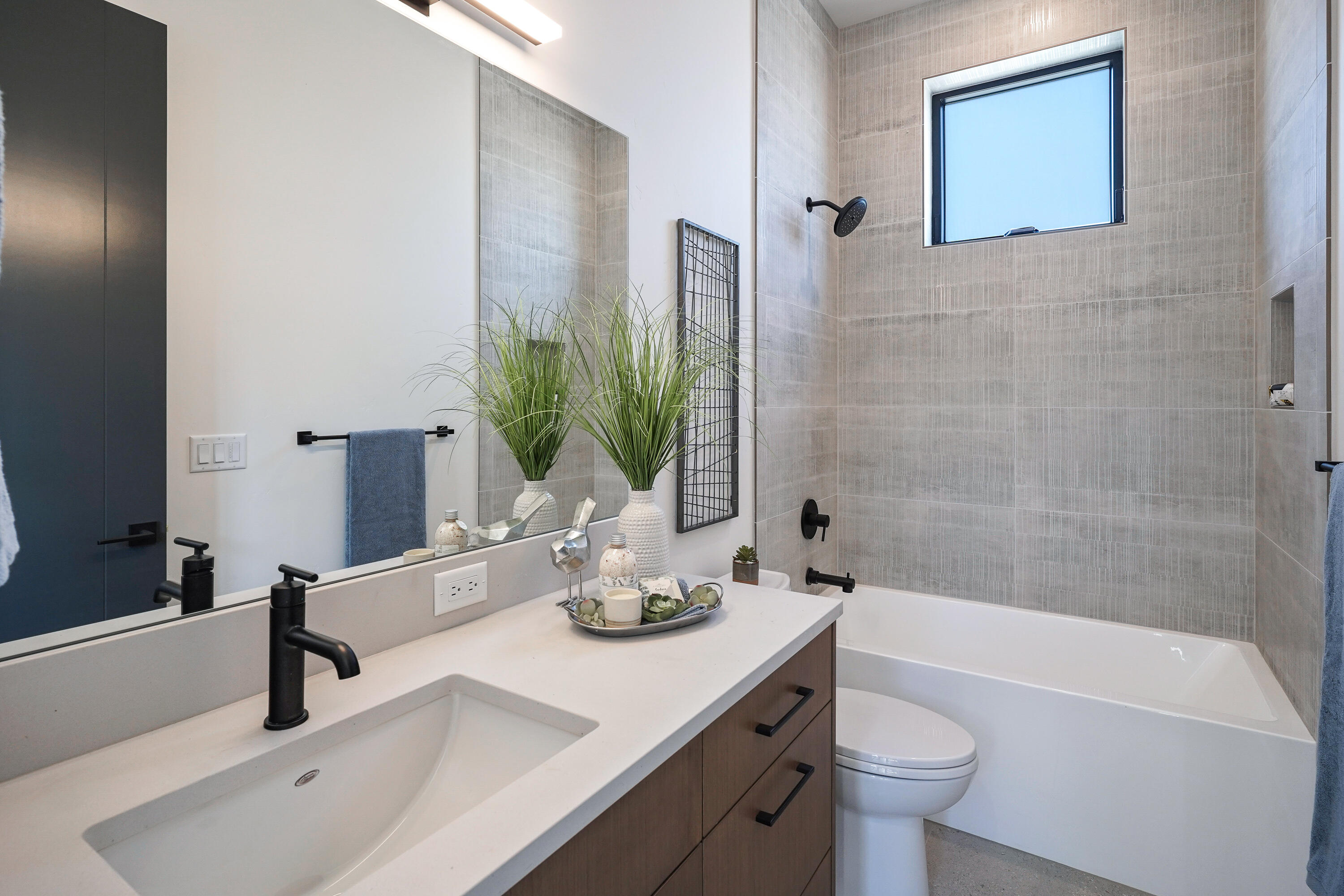 Discovery West Phase 4 - Residential