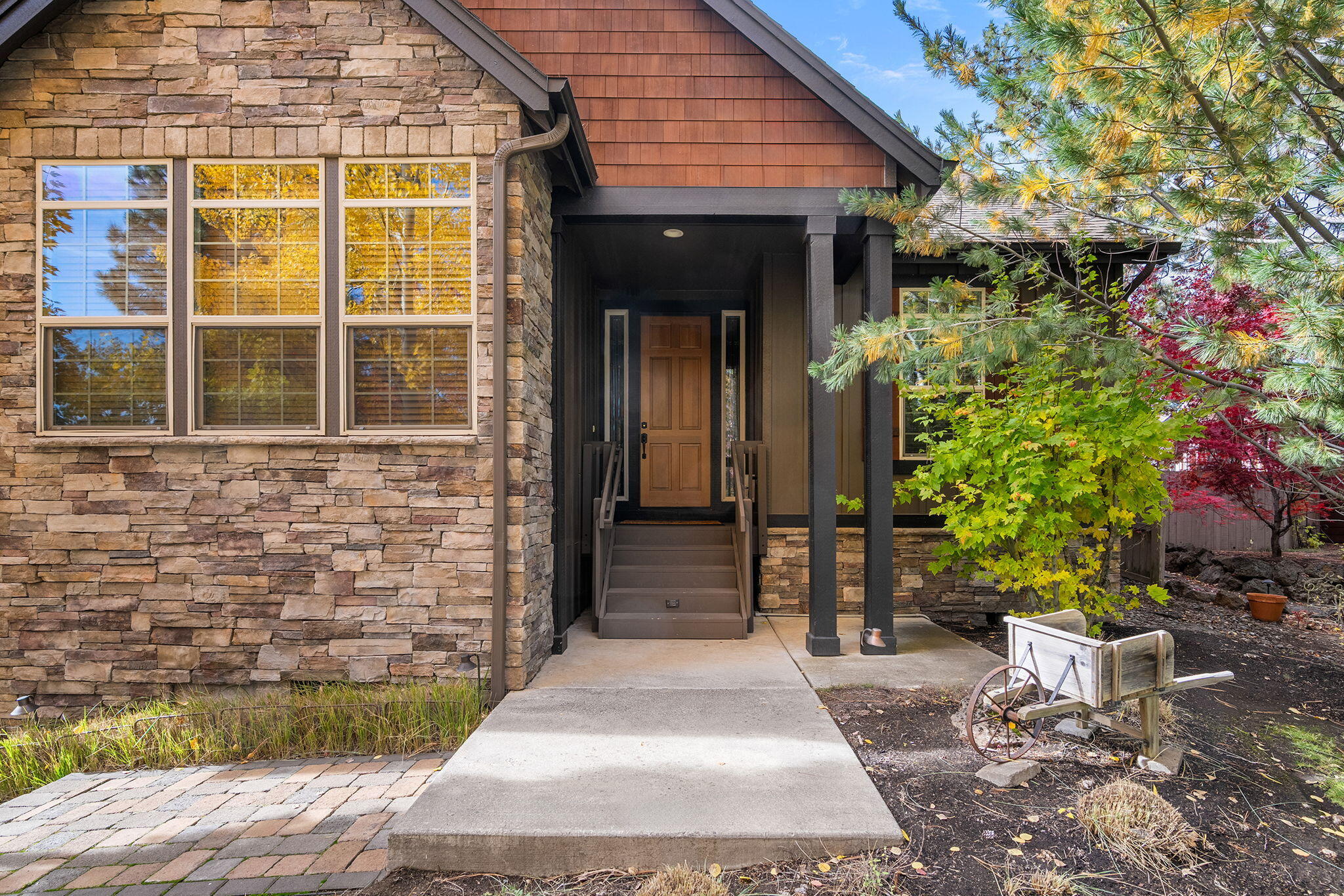 60798 Goldenwood Loop