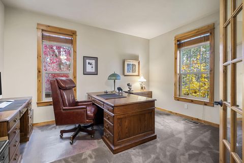 Tiny photo for 60798 Goldenwood Loop, Bend, OR 97702 (MLS # 220211514)