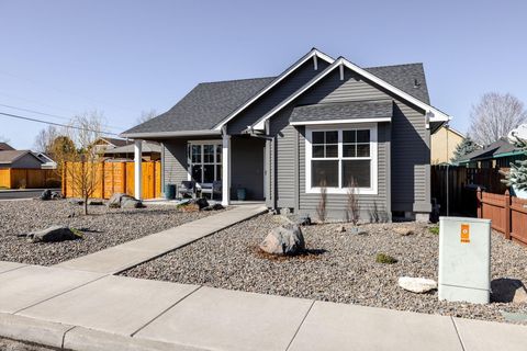 1833 NW Larch Avenue Redmond OR 97756