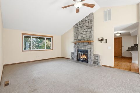 Tiny photo for 4427 San Juan Drive, Medford, OR 97504 (MLS # 220211537)