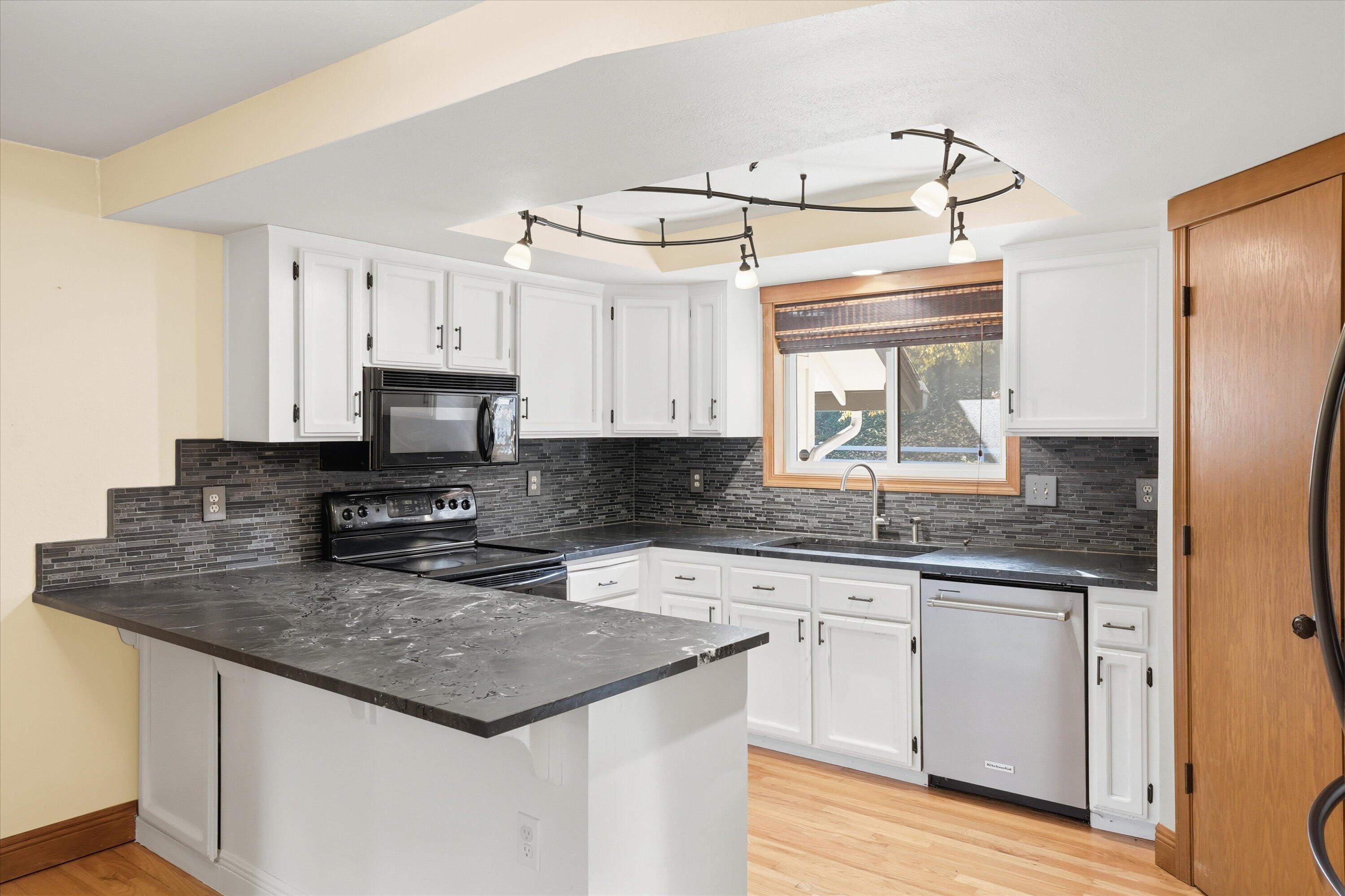 Via Loma Linda Subdivision - Residential