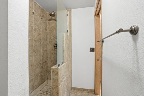 Tiny photo for 4427 San Juan Drive, Medford, OR 97504 (MLS # 220211537)