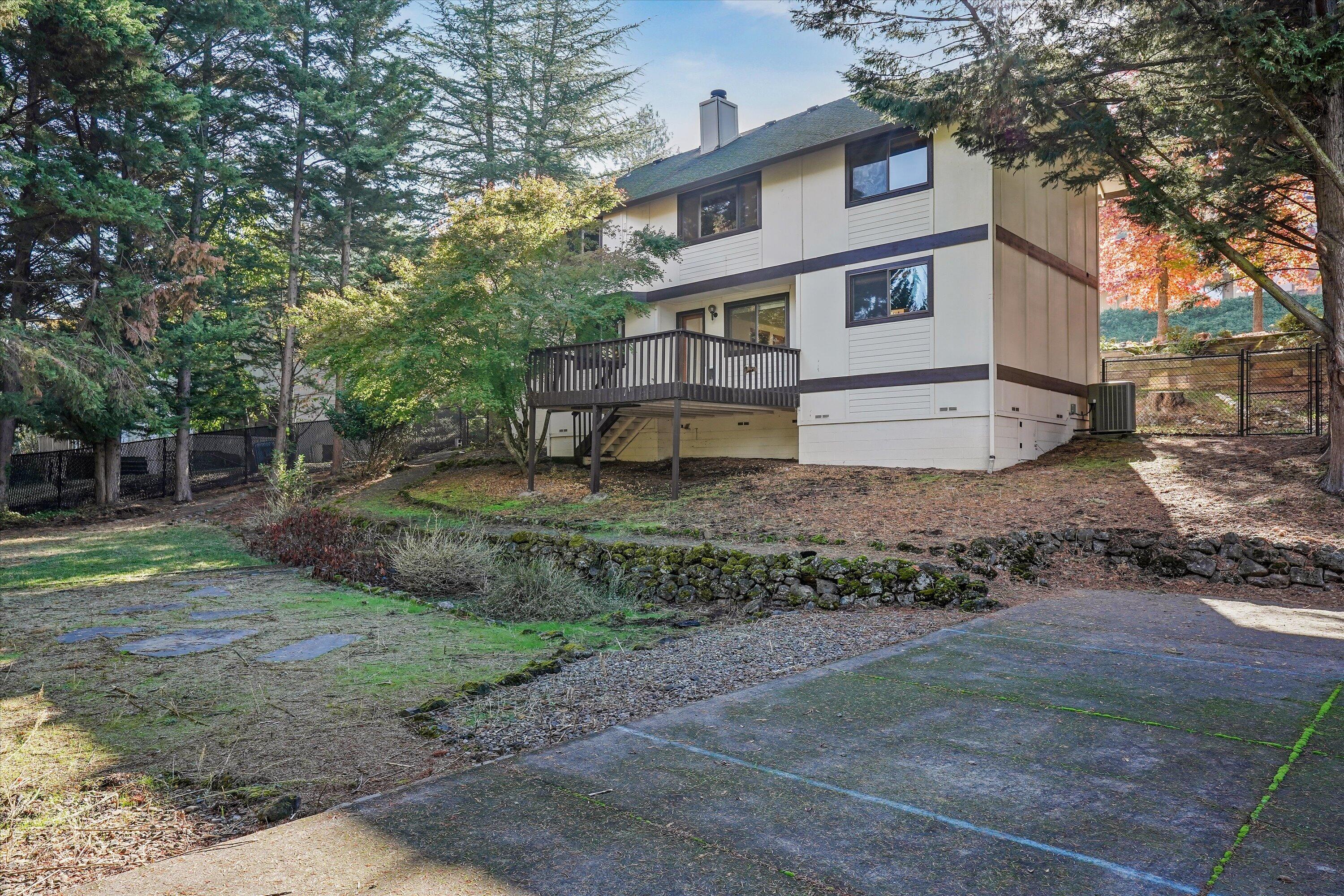 Via Loma Linda Subdivision - Residential