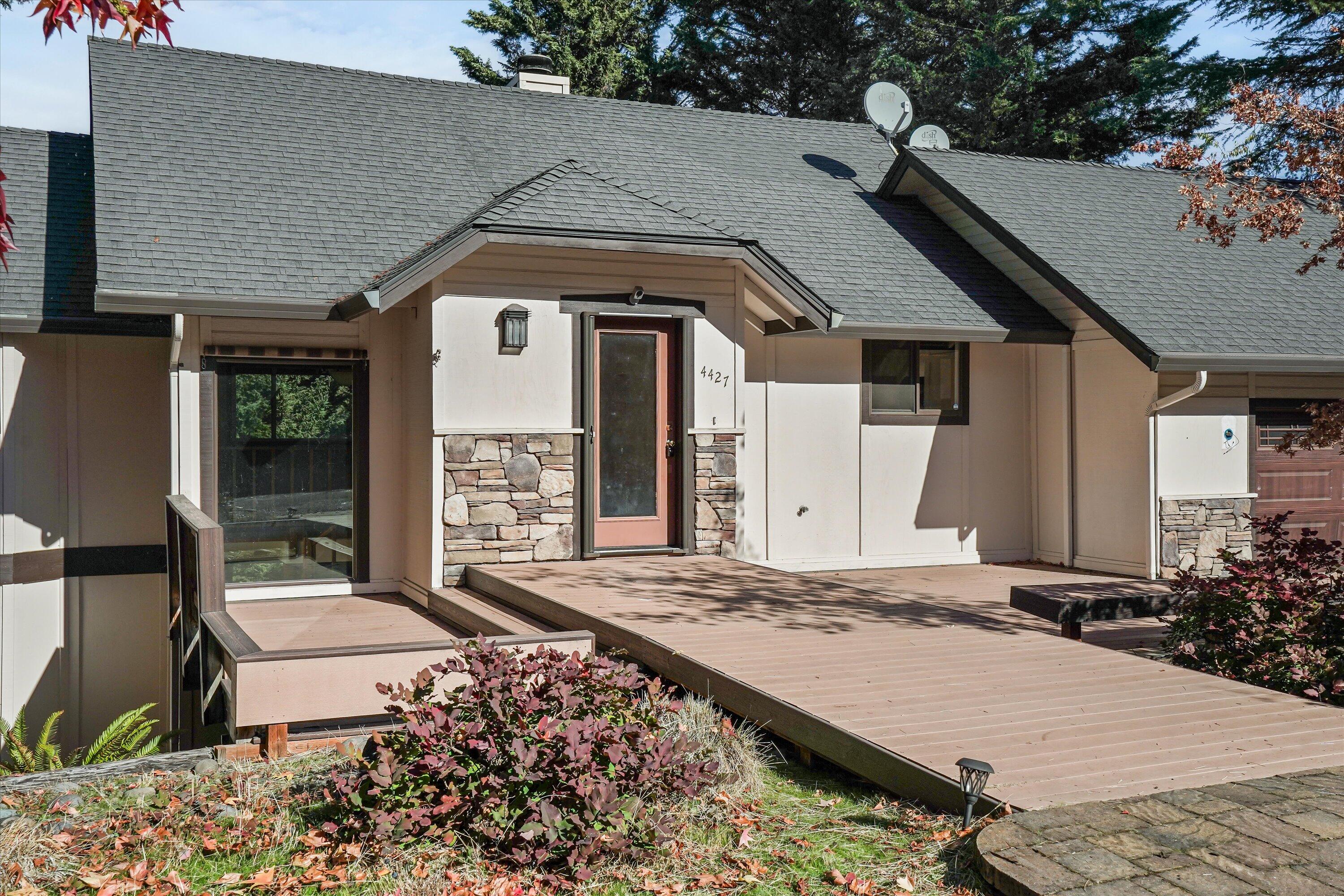 Via Loma Linda Subdivision - Residential