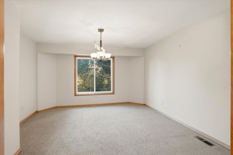 Tiny photo for 4427 San Juan Drive, Medford, OR 97504 (MLS # 220211537)