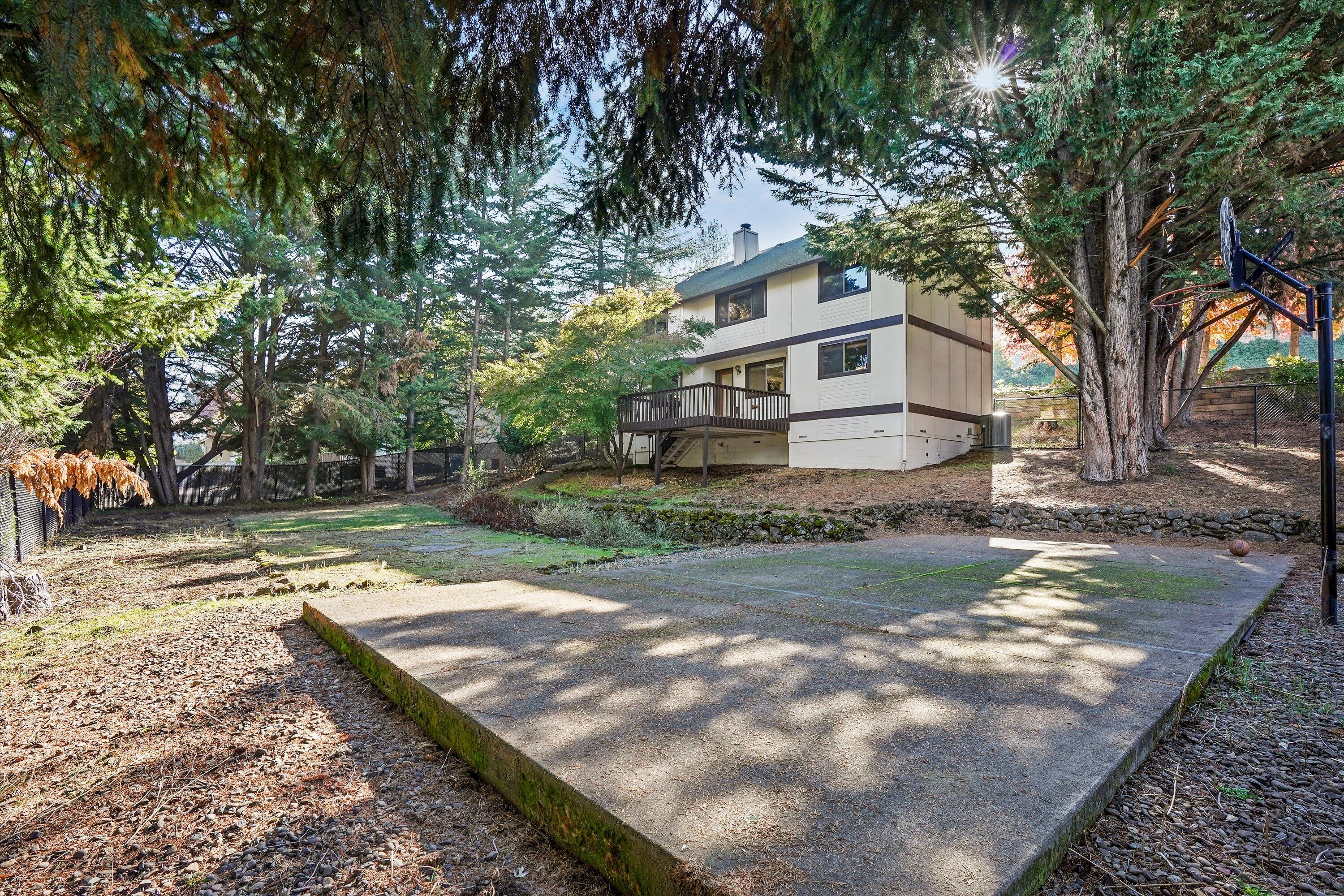 Via Loma Linda Subdivision - Residential