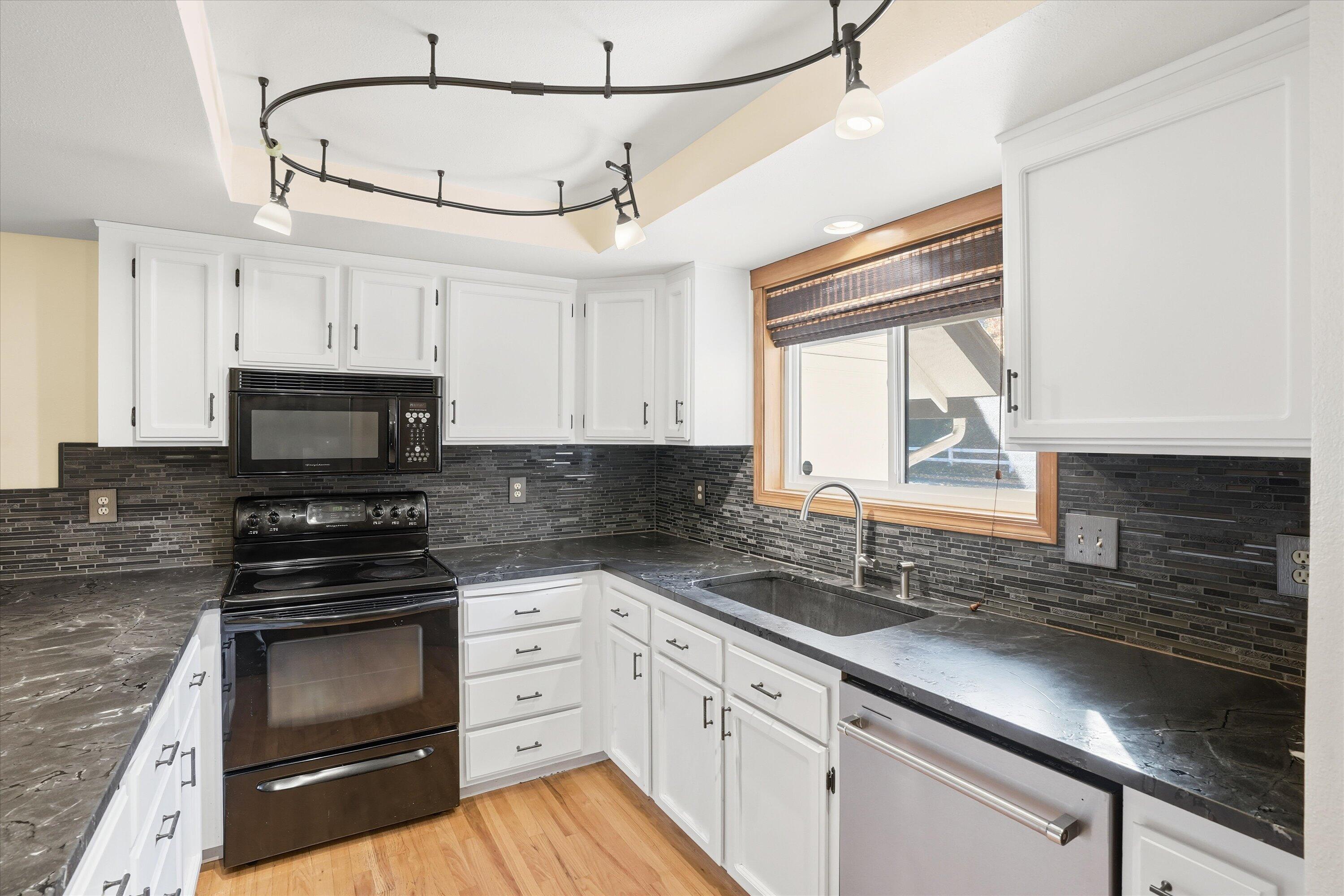 Via Loma Linda Subdivision - Residential