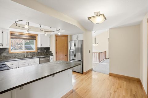 Tiny photo for 4427 San Juan Drive, Medford, OR 97504 (MLS # 220211537)