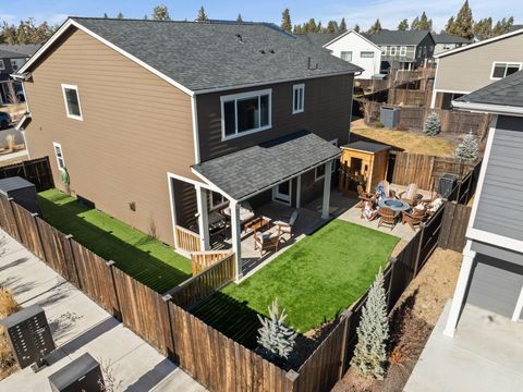 Tiny photo for 63204 NW Red Butte Court, Bend, OR 97703 (MLS # 220215730)