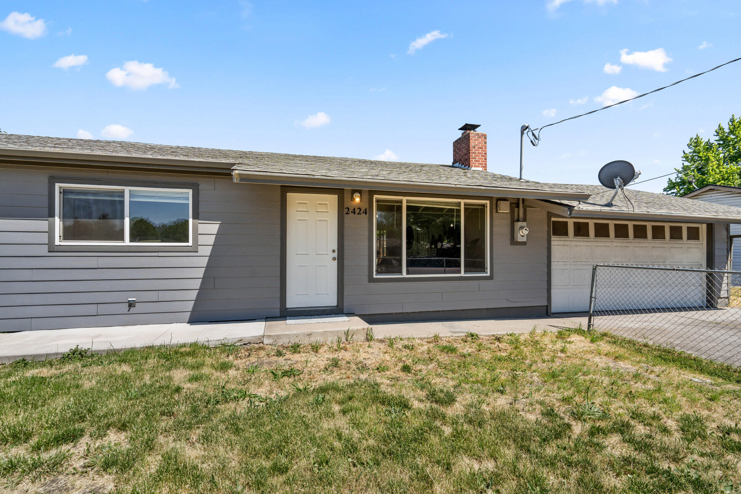 2424 Crater Lake Avenue