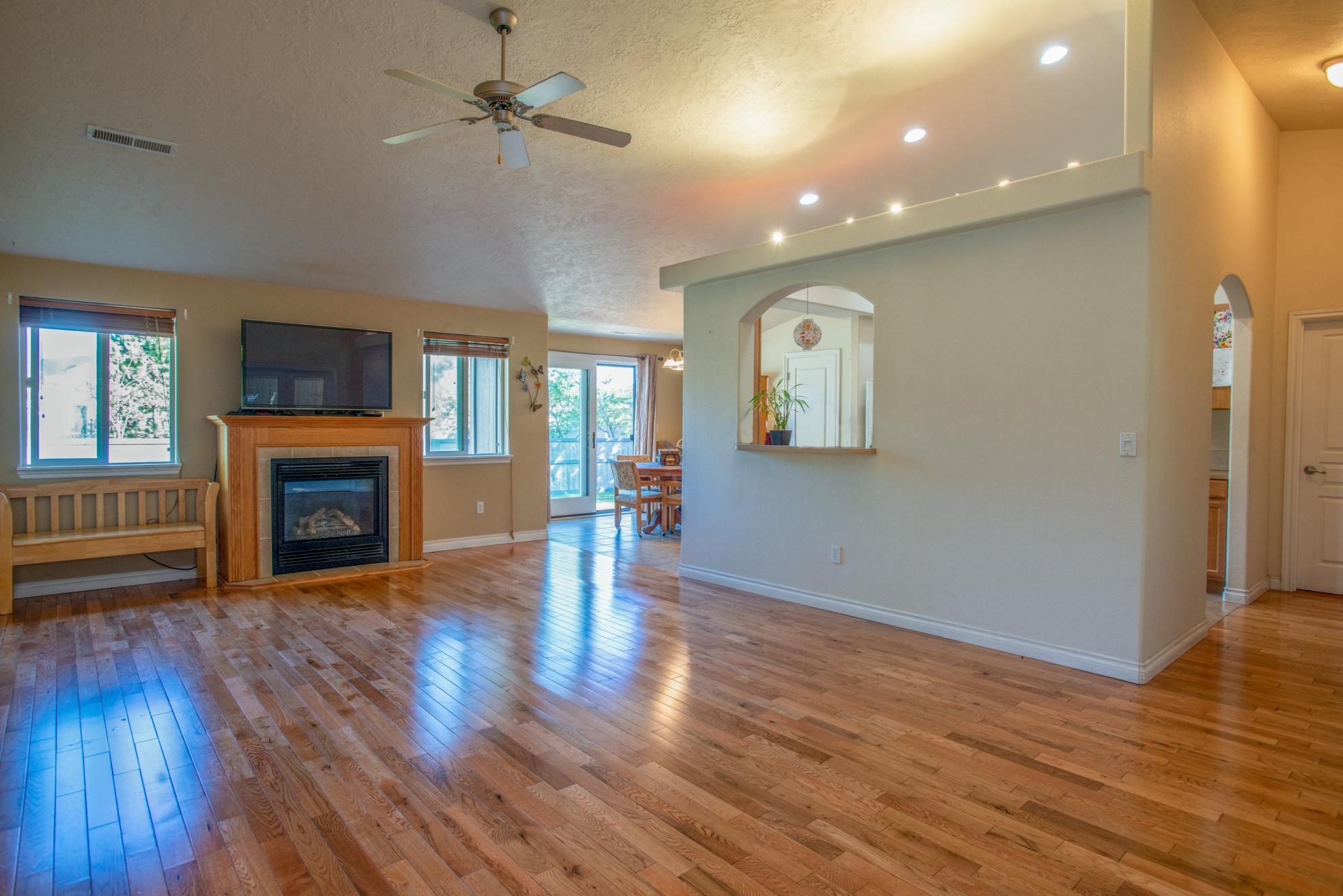 River Rim - Residential