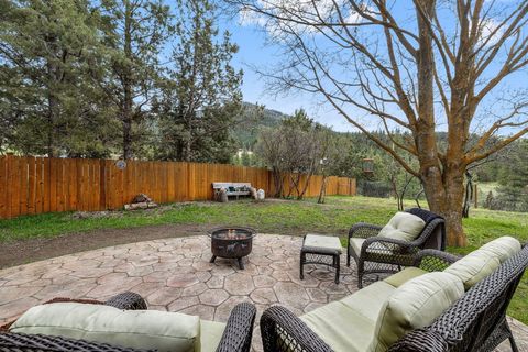 Tiny photo for 312 Edgewood Drive, Canyon City, OR 97820 (MLS # 220216750)