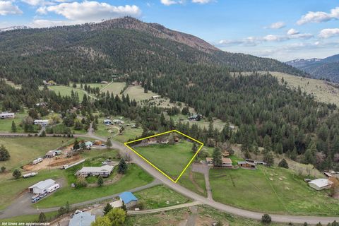 Tiny photo for 312 Edgewood Drive, Canyon City, OR 97820 (MLS # 220216750)