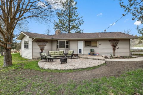 Tiny photo for 312 Edgewood Drive, Canyon City, OR 97820 (MLS # 220216750)