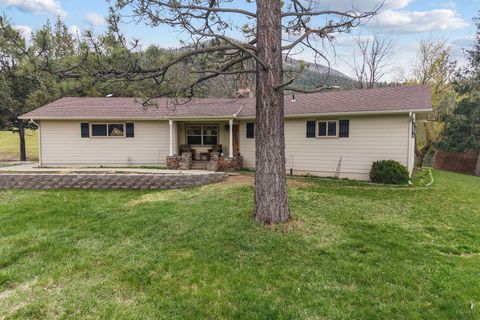 Tiny photo for 312 Edgewood Drive, Canyon City, OR 97820 (MLS # 220216750)