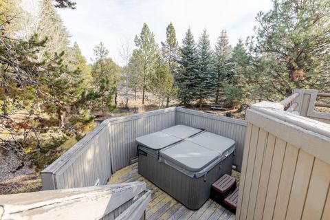 Tiny photo for 58010 Mulligan Lane, Sunriver, OR 97707 (MLS # 220212788)