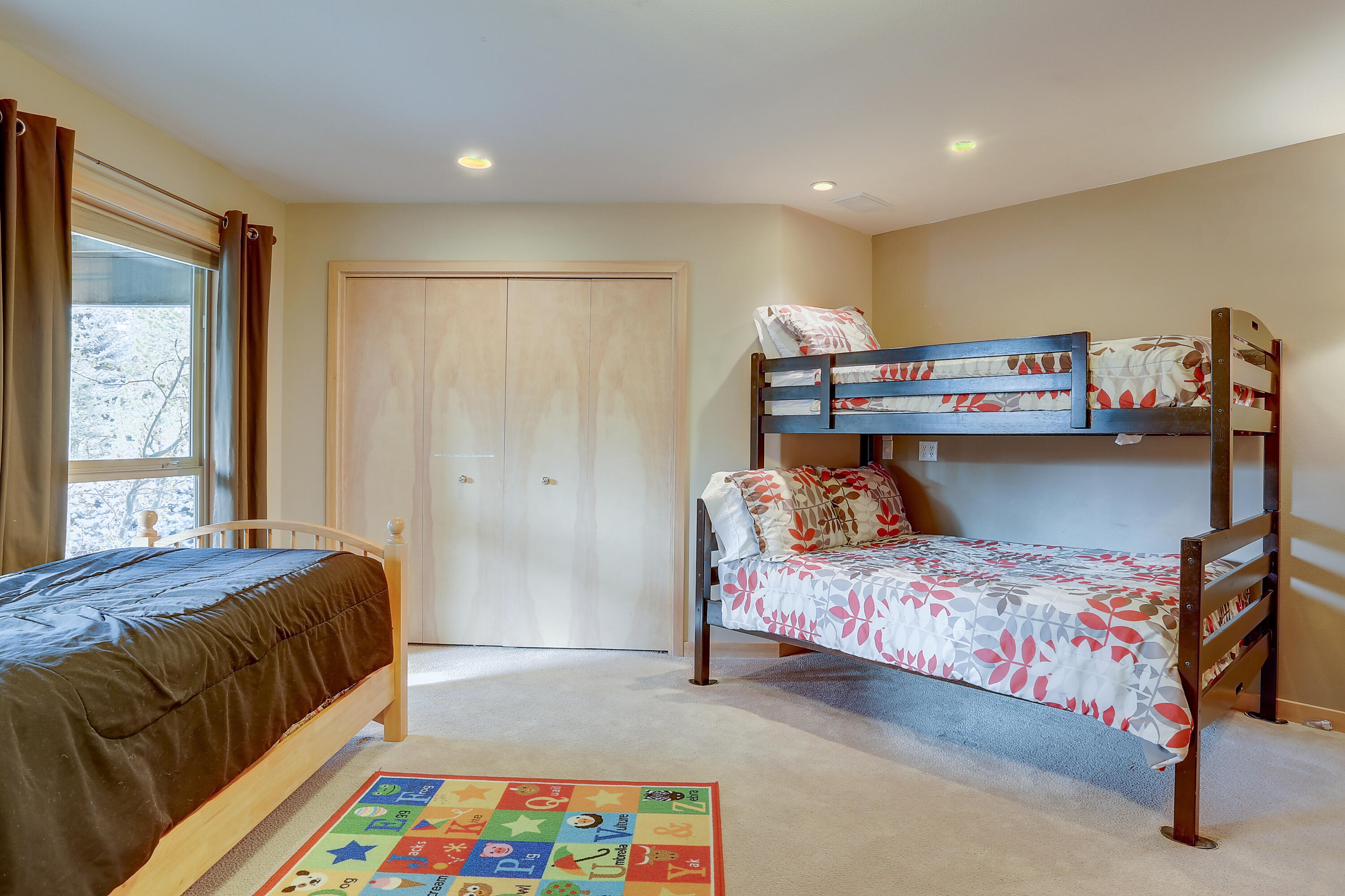 Fairway Point Villag - Residential