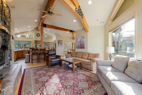 Tiny photo for 58010 Mulligan Lane, Sunriver, OR 97707 (MLS # 220212788)