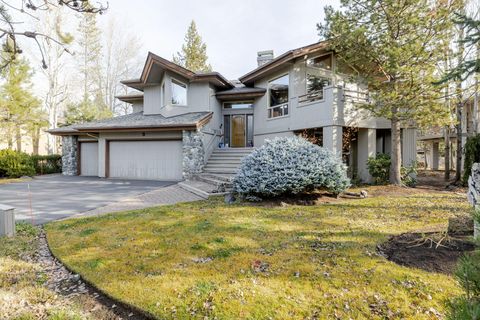Tiny photo for 58010 Mulligan Lane, Sunriver, OR 97707 (MLS # 220212788)