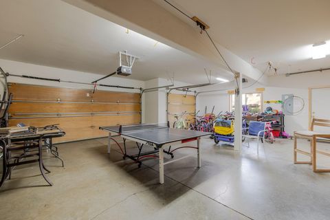 Tiny photo for 58010 Mulligan Lane, Sunriver, OR 97707 (MLS # 220212788)