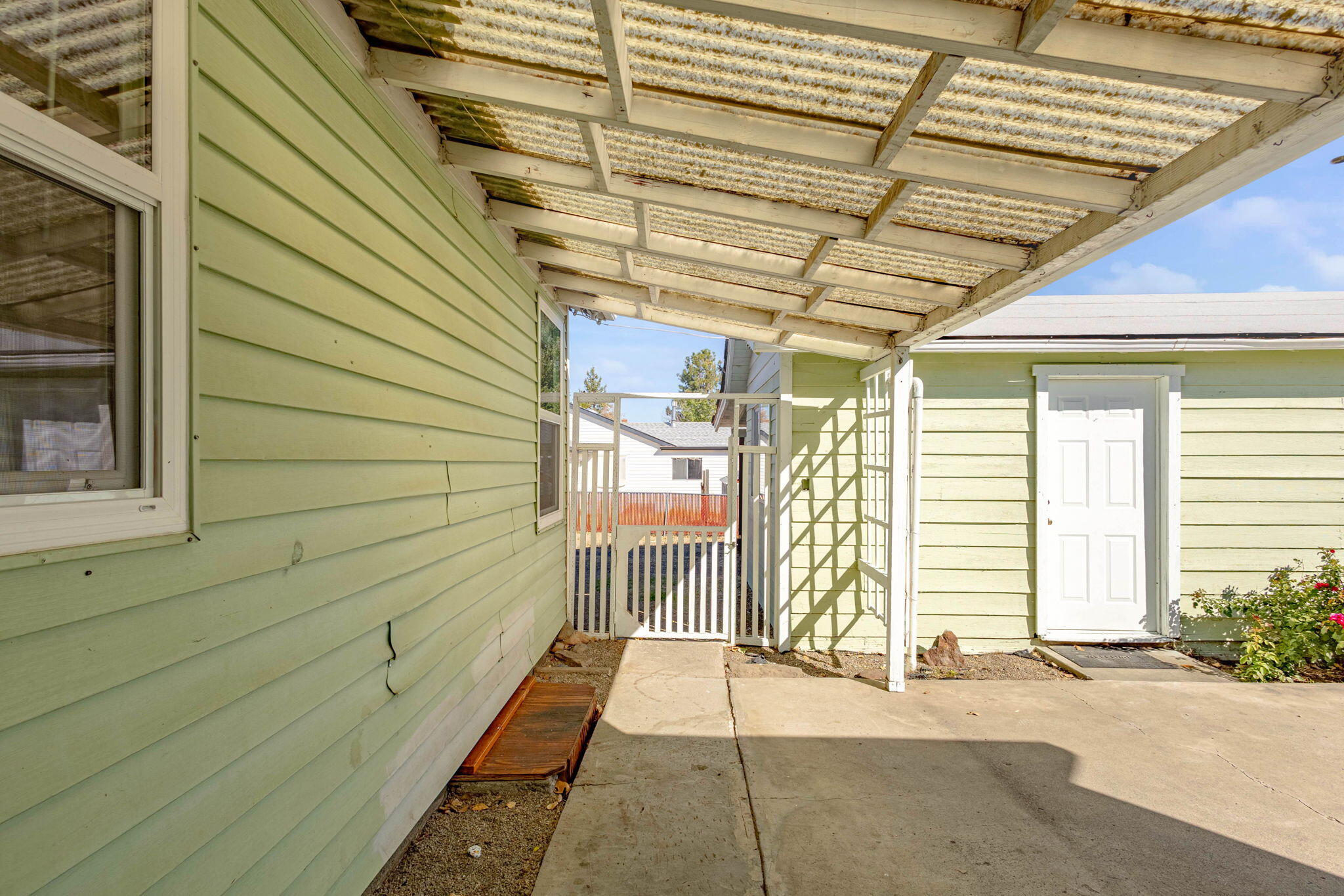 Railroad - Residential