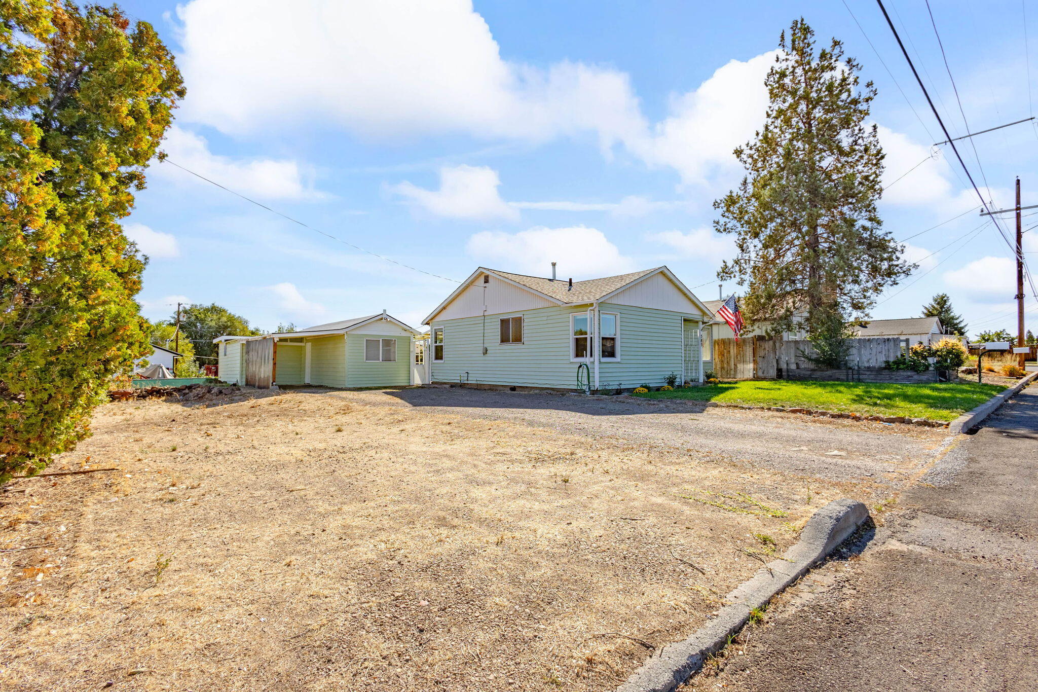 Railroad - Residential