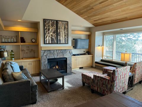 Tiny photo for 2390 Snowgoose Drive Dr #RV11D, Redmond, OR 97756 (MLS # 220215519)