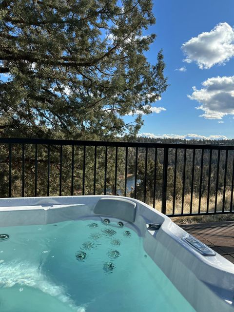 Photo of 2390 Snowgoose Drive Dr #RV11D, Redmond, OR 97756 (MLS # 220215519)