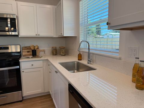 Tiny photo for 249 SE Peppermint Loop #5, Culver, OR 97734 (MLS # 220219301)