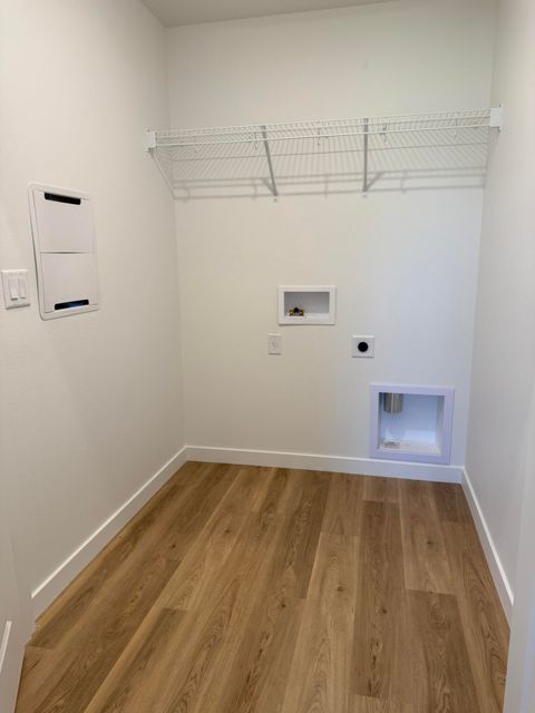 Tiny photo for 249 SE Peppermint Loop #5, Culver, OR 97734 (MLS # 220219301)