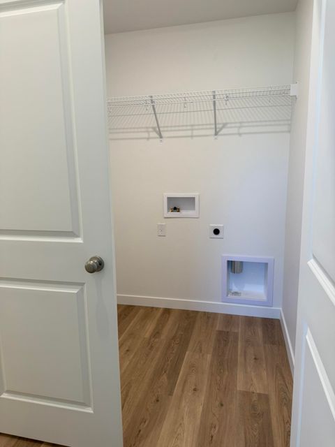 Tiny photo for 249 SE Peppermint Loop #5, Culver, OR 97734 (MLS # 220219301)