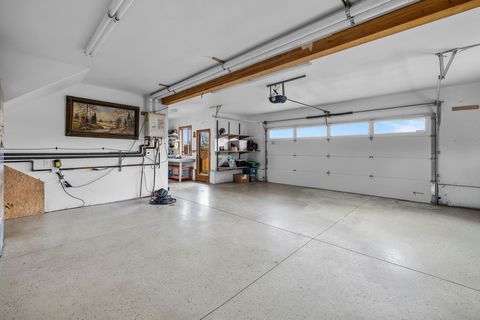 Tiny photo for 63222 Brad Street, Bend, OR 97701 (MLS # 220218406)