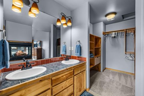 Tiny photo for 63222 Brad Street, Bend, OR 97701 (MLS # 220218406)