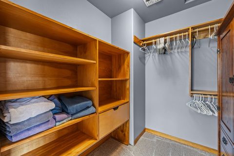 Tiny photo for 63222 Brad Street, Bend, OR 97701 (MLS # 220218406)