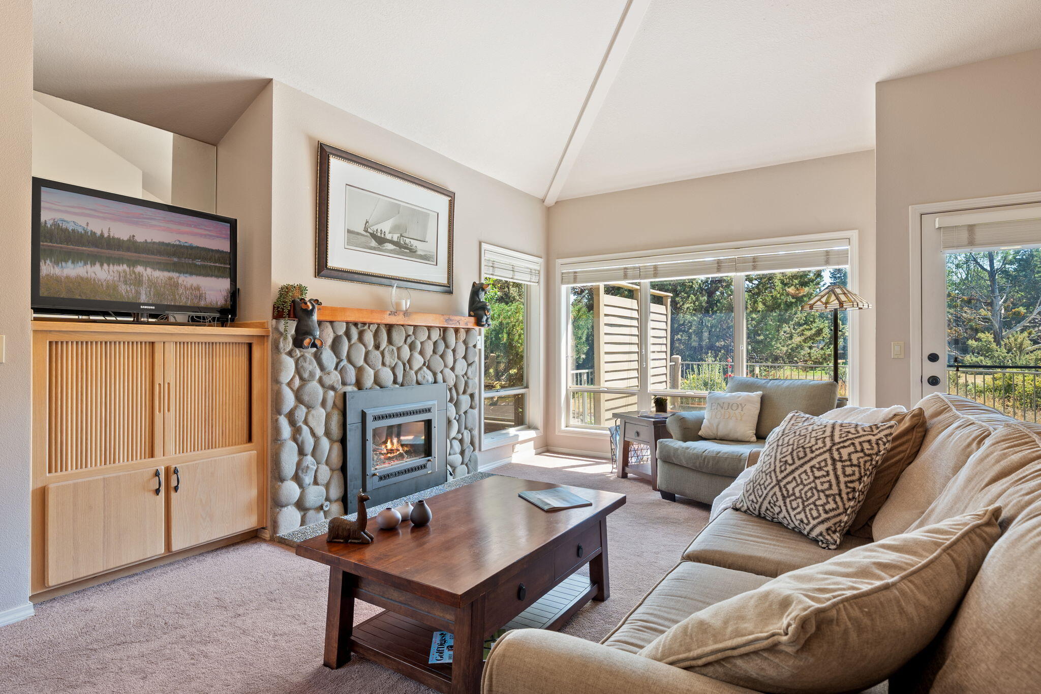 3035 NW Golf View Drive