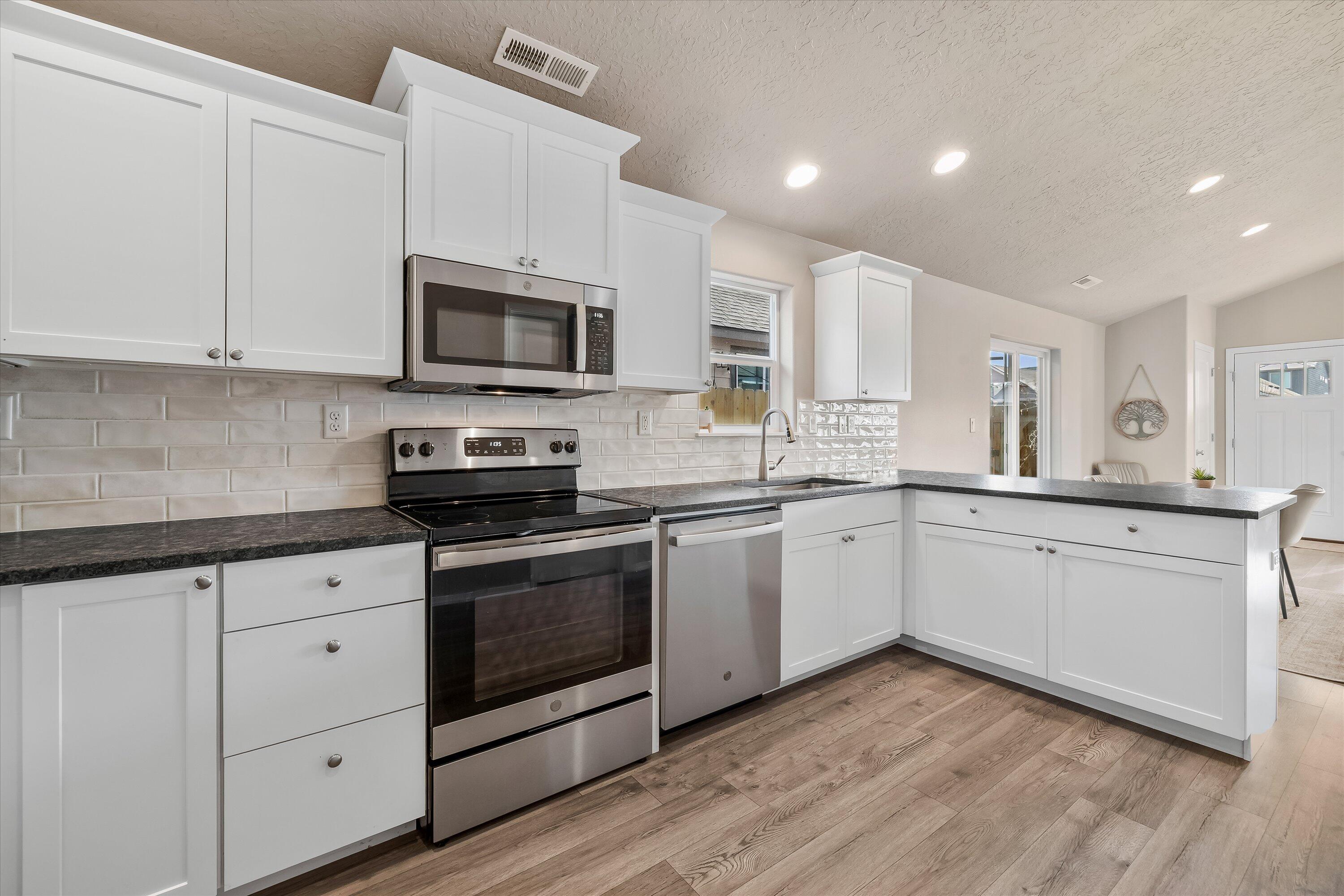 Dry Canyon - Residential