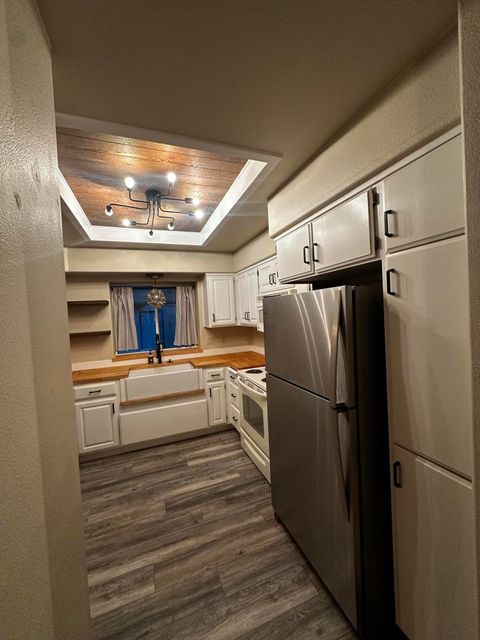 Tiny photo for 1517 Molly Lane, Grants Pass, OR 97527 (MLS # 220211529)