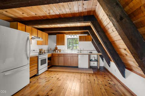 Tiny photo for 4770 Andrews Road, Medford, OR 97501 (MLS # 220222877)