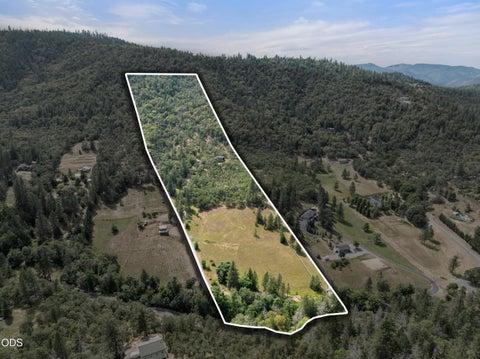 Tiny photo for 4770 Andrews Road, Medford, OR 97501 (MLS # 220222877)