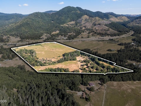 Photo of 706 Creek Road, Azalea, OR 97410 (MLS # 220224415)