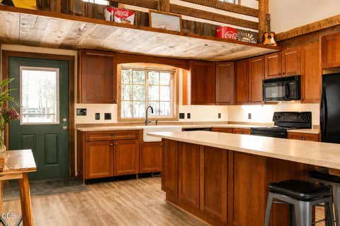 Tiny photo for 15408 Ponderosa Loop, La Pine, OR 97739 (MLS # 220225129)