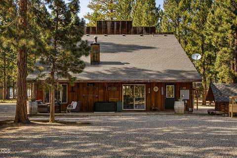Tiny photo for 15408 Ponderosa Loop, La Pine, OR 97739 (MLS # 220225129)