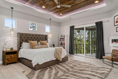 Tiny photo for 32 Pebble Creek Drive, Eagle Point, OR 97524 (MLS # 220219651)