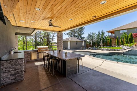 Tiny photo for 32 Pebble Creek Drive, Eagle Point, OR 97524 (MLS # 220219651)